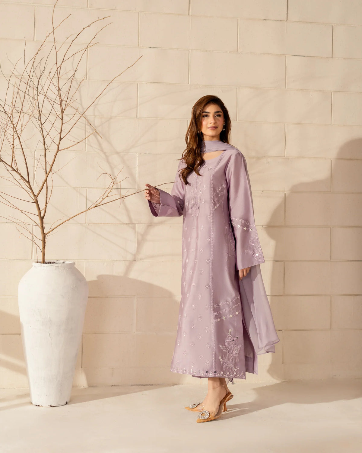 JINISHA – Lavender Embroidered French Crepe Silk Suit Set with Dupatta