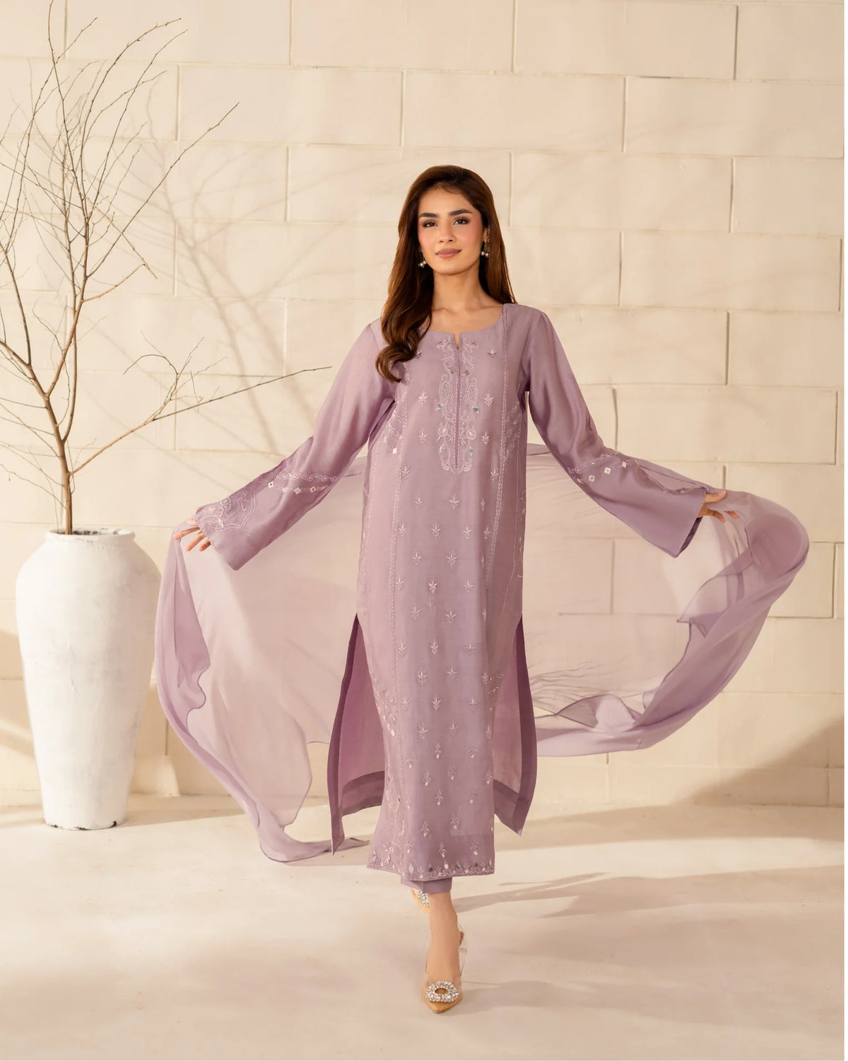 JINISHA – Lavender Embroidered French Crepe Silk Suit Set with Dupatta